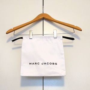 ✨ MARC JACOBS carrying dust bag